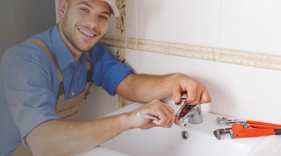 Handle or spout repair in Newtonsville, OH